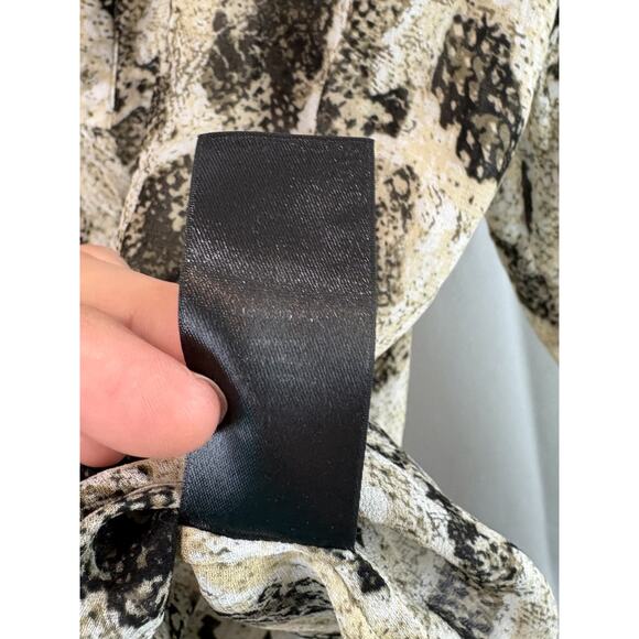 RAG & BONE Size M Yuni Printed Blouse Long Sleeve Sheer Top Animal Print - Picture 10 of 12